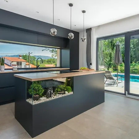 Amazing In With Kitchen